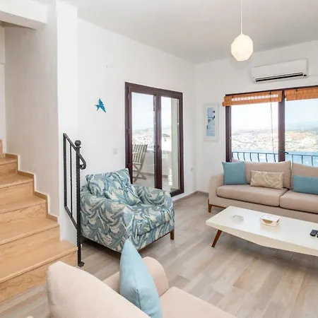 Triplex With Fantastic View In Bodrum * גונדוגן