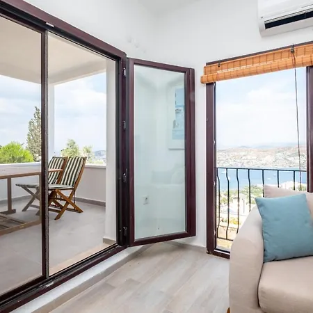 וילה Triplex With Fantastic View In Bodrum גונדוגן