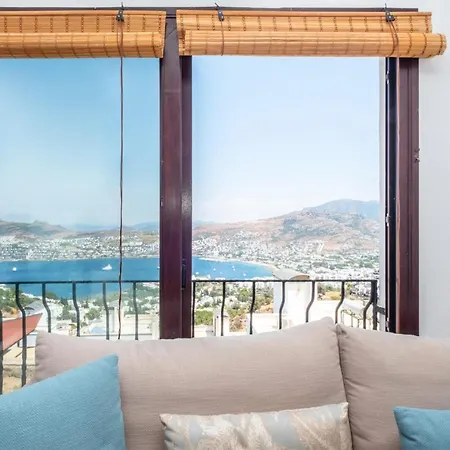 Villa Triplex With Fantastic View In Bodrum *