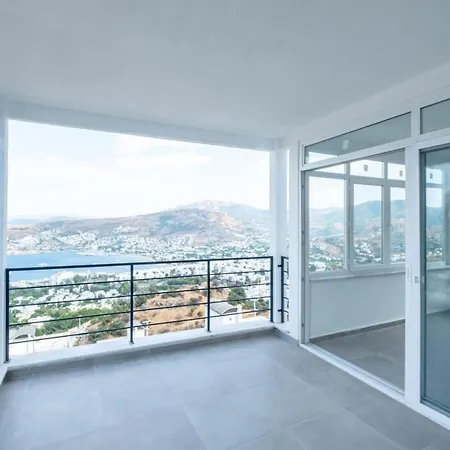 Triplex With Fantastic View In Bodrum Villa